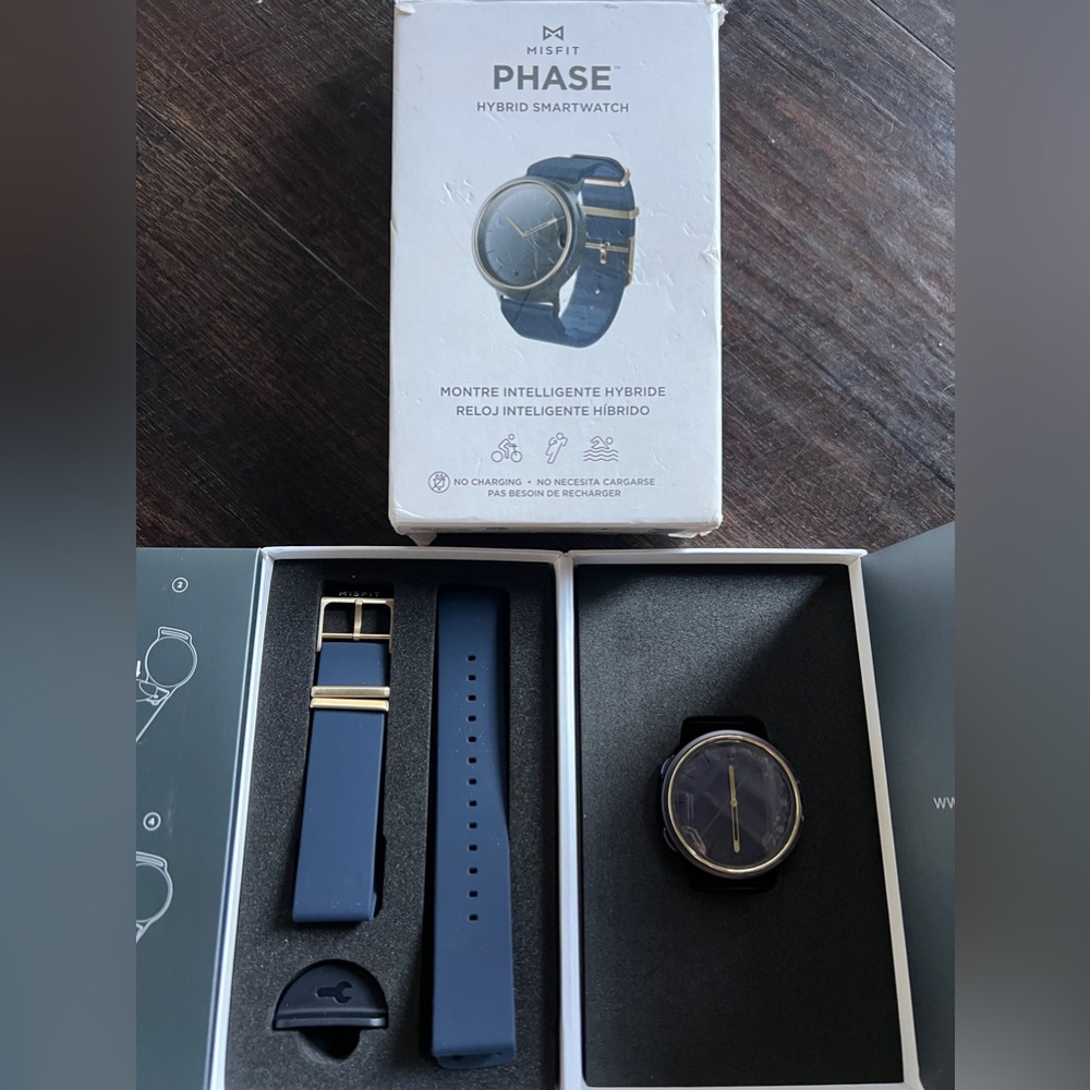 Misfit unisex  hybrid smartwatch Phase (not used)
